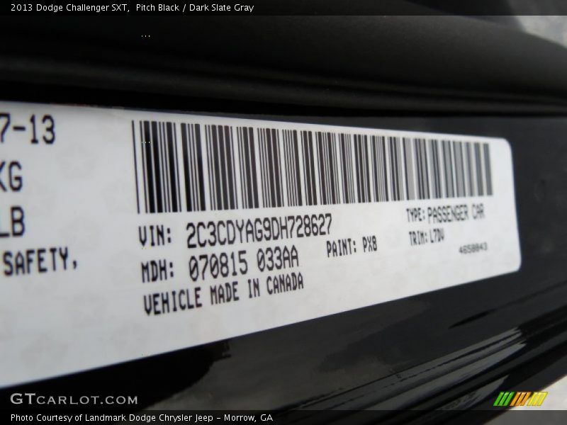 Pitch Black / Dark Slate Gray 2013 Dodge Challenger SXT