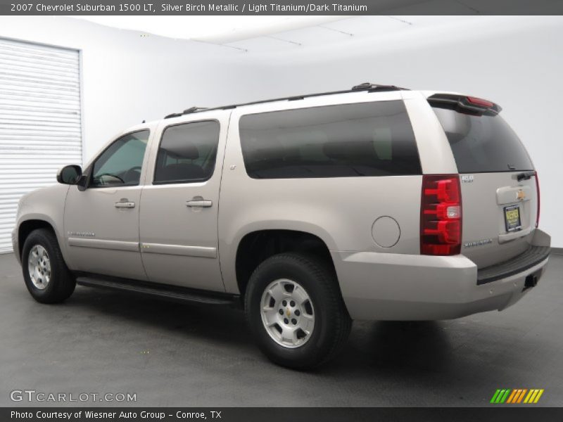 Silver Birch Metallic / Light Titanium/Dark Titanium 2007 Chevrolet Suburban 1500 LT