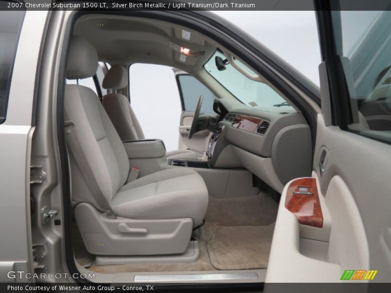 Silver Birch Metallic / Light Titanium/Dark Titanium 2007 Chevrolet Suburban 1500 LT