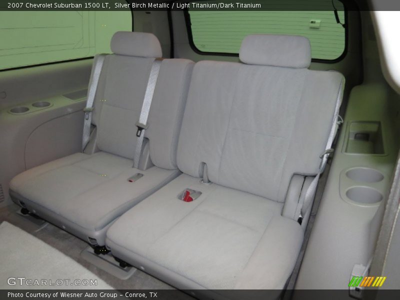 Silver Birch Metallic / Light Titanium/Dark Titanium 2007 Chevrolet Suburban 1500 LT