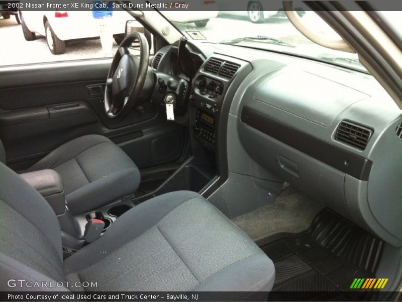 Sand Dune Metallic / Gray 2002 Nissan Frontier XE King Cab