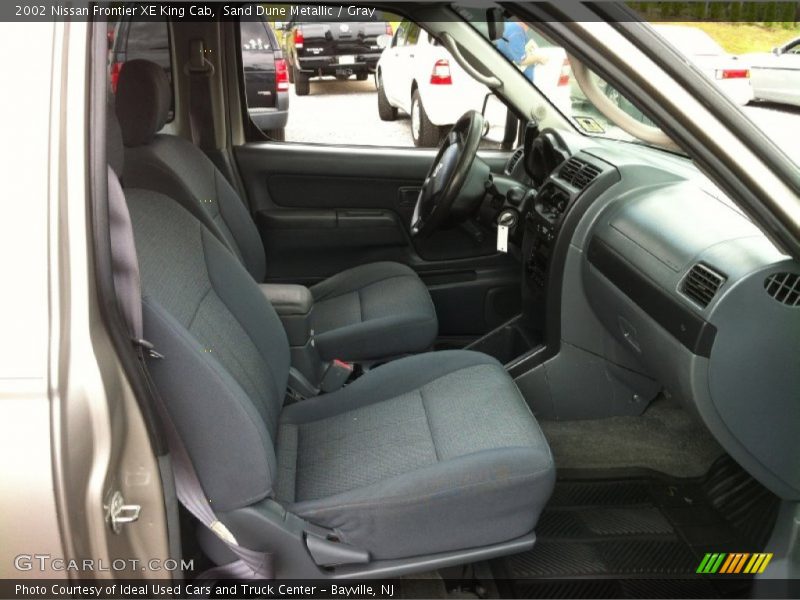 Sand Dune Metallic / Gray 2002 Nissan Frontier XE King Cab