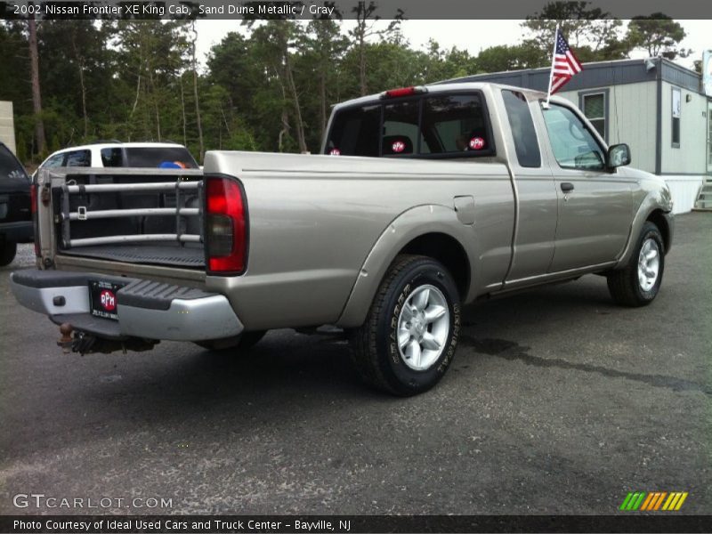 Sand Dune Metallic / Gray 2002 Nissan Frontier XE King Cab