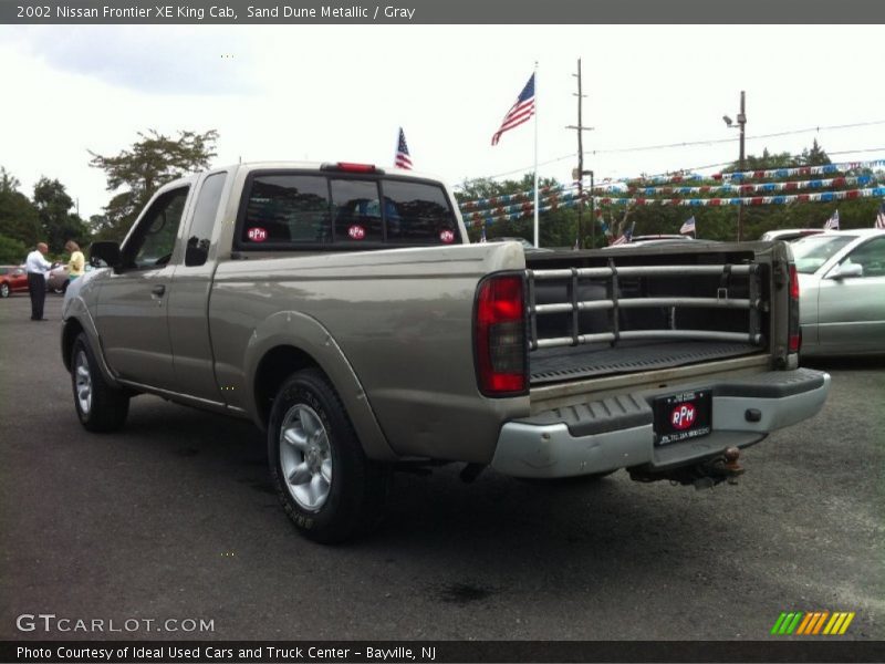 Sand Dune Metallic / Gray 2002 Nissan Frontier XE King Cab