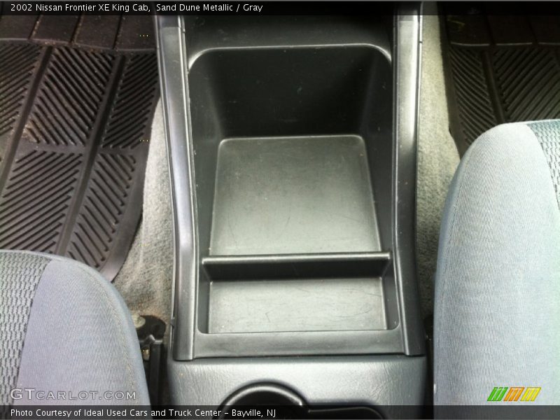 Sand Dune Metallic / Gray 2002 Nissan Frontier XE King Cab