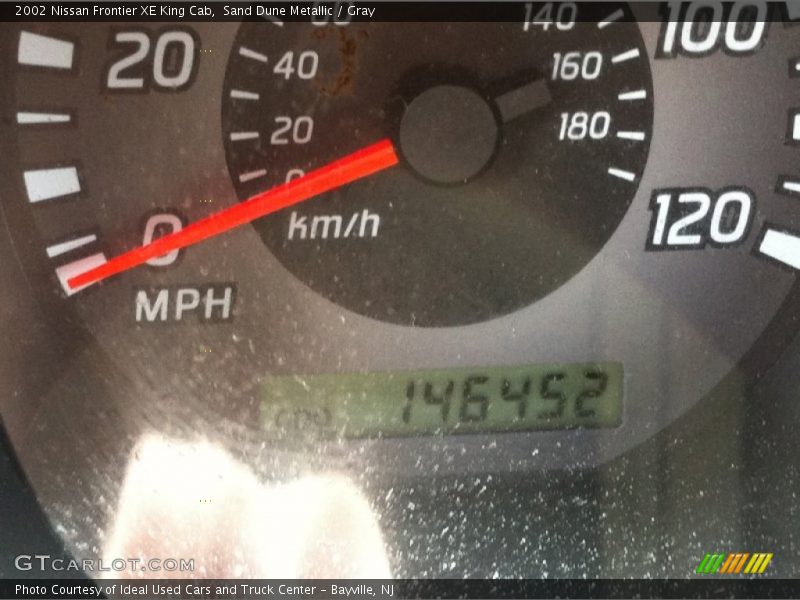 Sand Dune Metallic / Gray 2002 Nissan Frontier XE King Cab