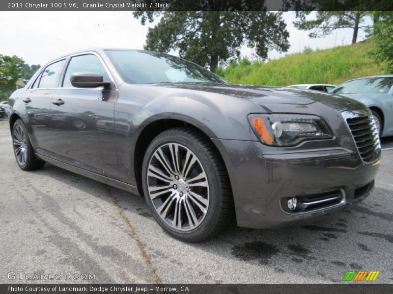 Front 3/4 View of 2013 300 S V6