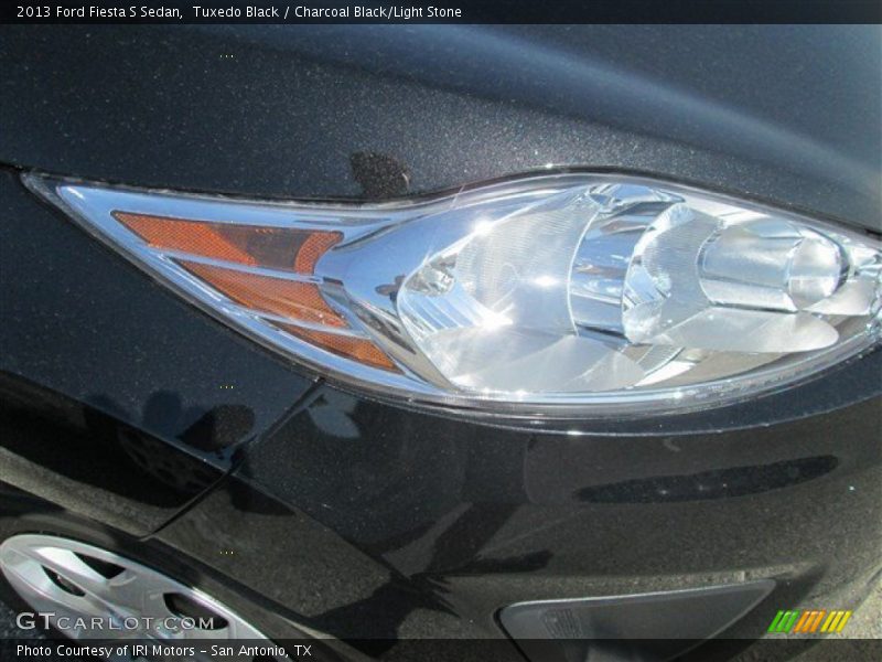 Tuxedo Black / Charcoal Black/Light Stone 2013 Ford Fiesta S Sedan