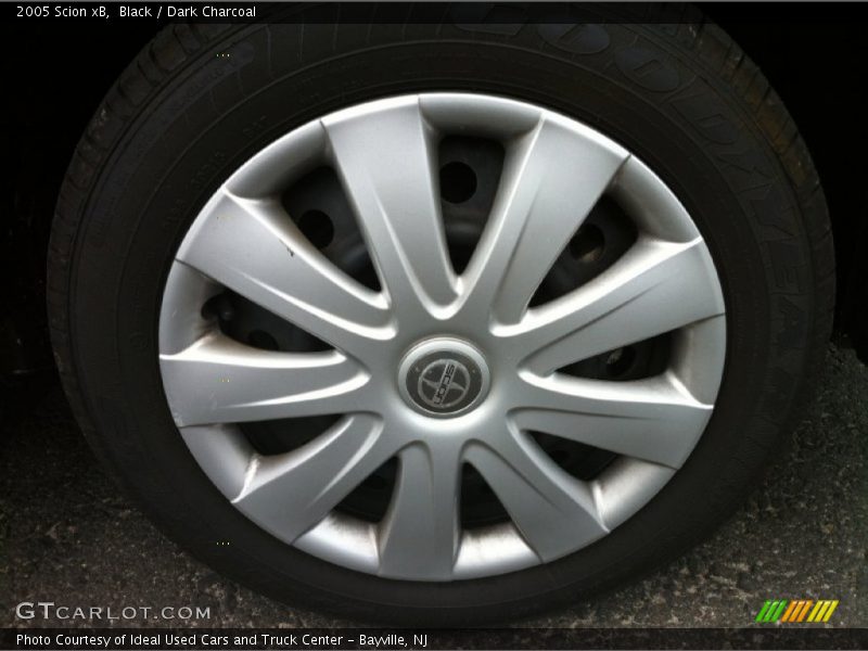 Black / Dark Charcoal 2005 Scion xB