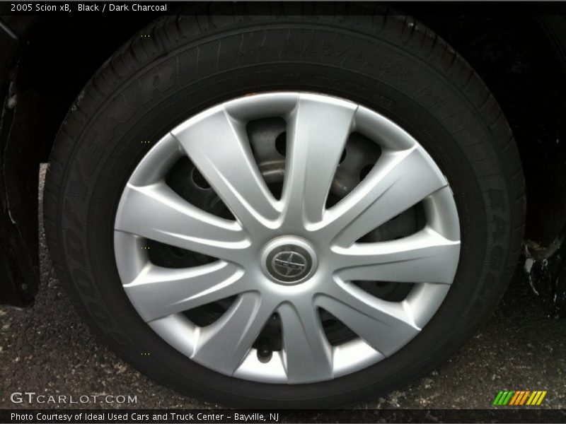 Black / Dark Charcoal 2005 Scion xB