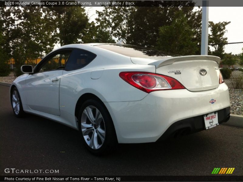 Karussell White / Black 2010 Hyundai Genesis Coupe 3.8 Grand Touring