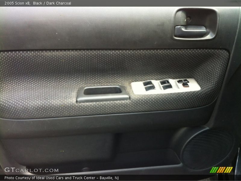 Black / Dark Charcoal 2005 Scion xB