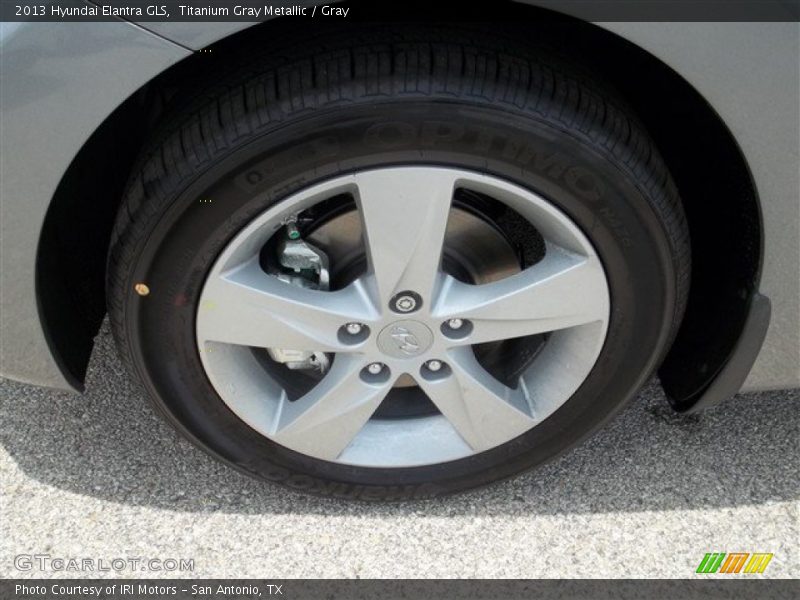 Titanium Gray Metallic / Gray 2013 Hyundai Elantra GLS