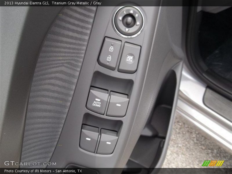 Titanium Gray Metallic / Gray 2013 Hyundai Elantra GLS