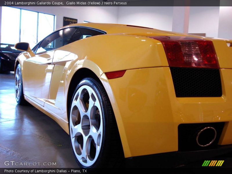 Giallo Midas (Yellow) / Nero Perseus 2004 Lamborghini Gallardo Coupe