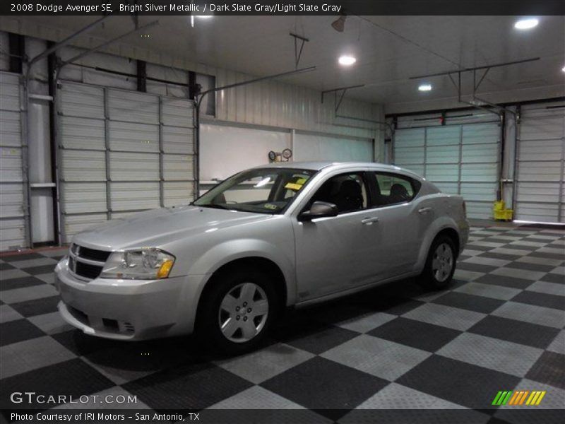 Bright Silver Metallic / Dark Slate Gray/Light Slate Gray 2008 Dodge Avenger SE
