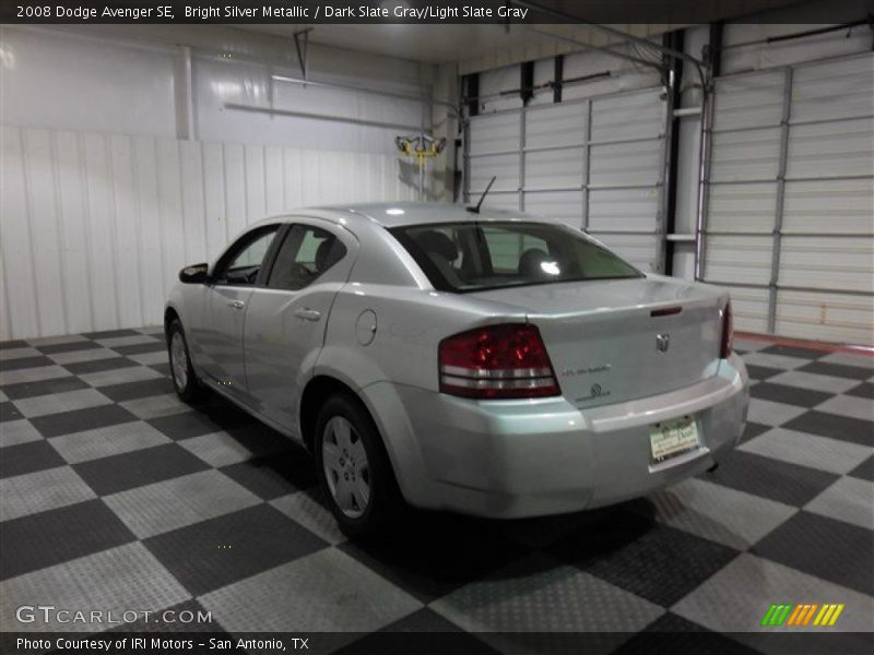 Bright Silver Metallic / Dark Slate Gray/Light Slate Gray 2008 Dodge Avenger SE