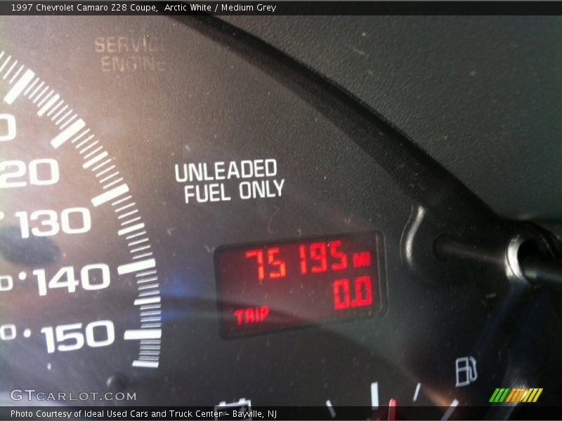 Arctic White / Medium Grey 1997 Chevrolet Camaro Z28 Coupe