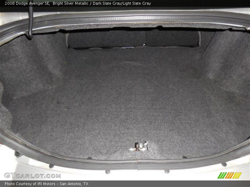 Bright Silver Metallic / Dark Slate Gray/Light Slate Gray 2008 Dodge Avenger SE