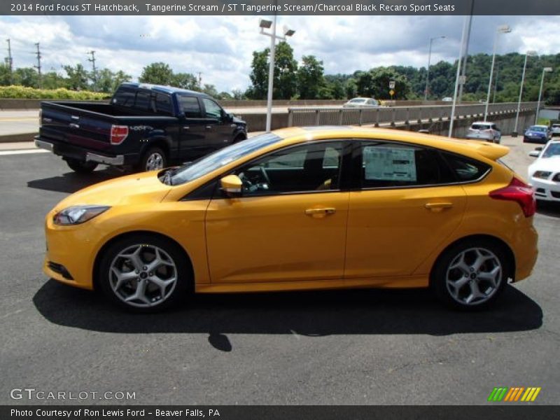 Tangerine Scream / ST Tangerine Scream/Charcoal Black Recaro Sport Seats 2014 Ford Focus ST Hatchback