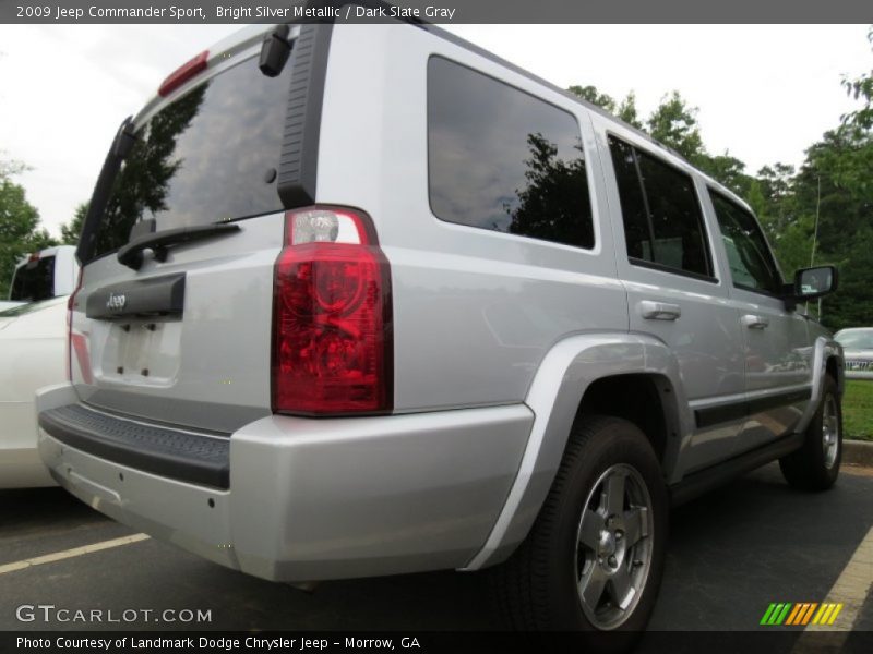 Bright Silver Metallic / Dark Slate Gray 2009 Jeep Commander Sport