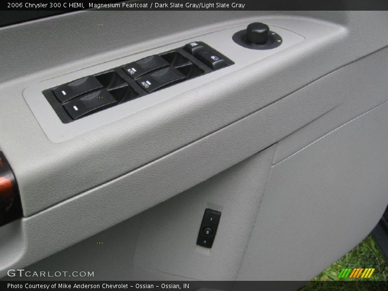 Magnesium Pearlcoat / Dark Slate Gray/Light Slate Gray 2006 Chrysler 300 C HEMI