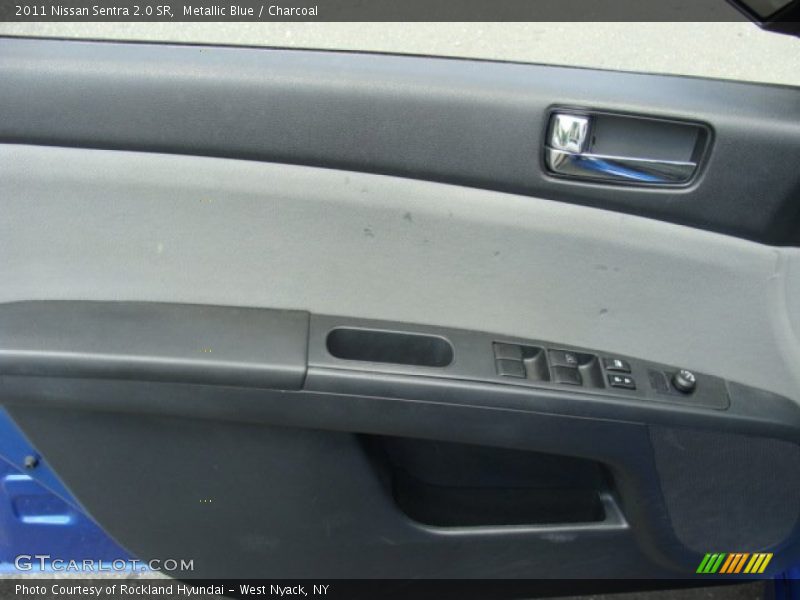 Metallic Blue / Charcoal 2011 Nissan Sentra 2.0 SR