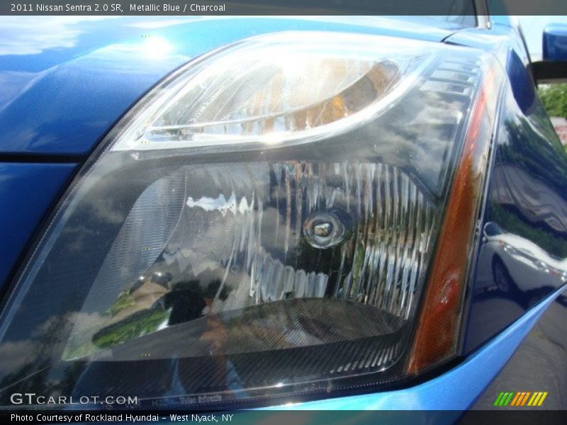 Metallic Blue / Charcoal 2011 Nissan Sentra 2.0 SR
