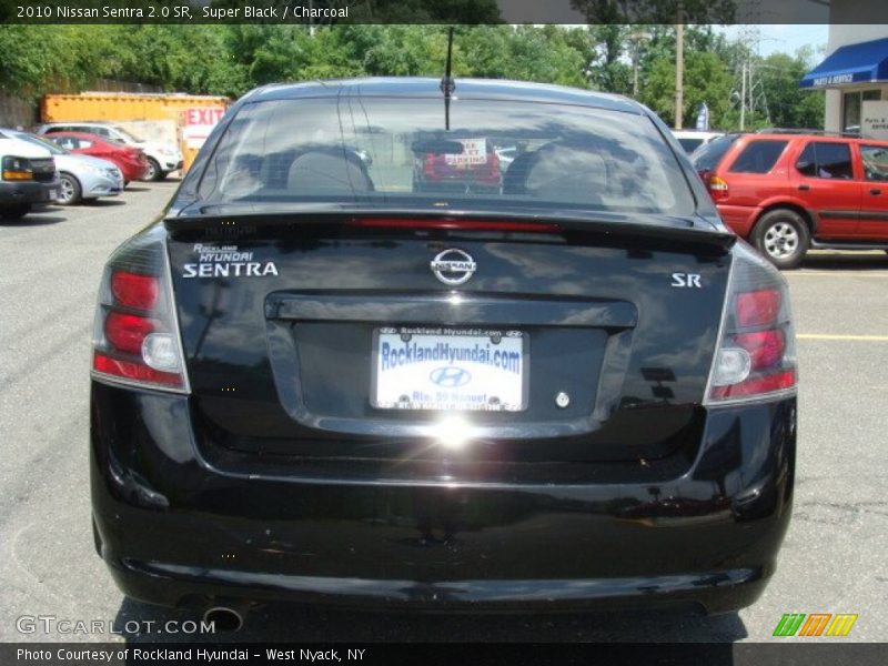 Super Black / Charcoal 2010 Nissan Sentra 2.0 SR
