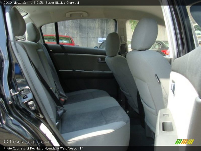 Super Black / Charcoal 2010 Nissan Sentra 2.0 SR