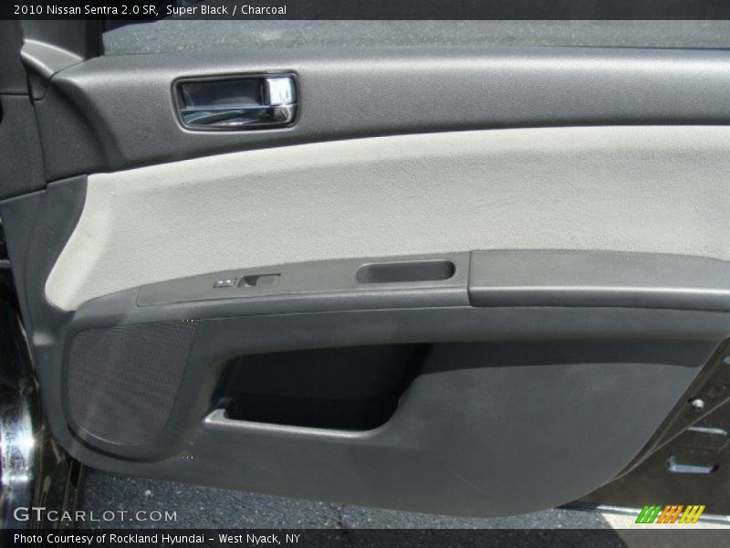 Super Black / Charcoal 2010 Nissan Sentra 2.0 SR