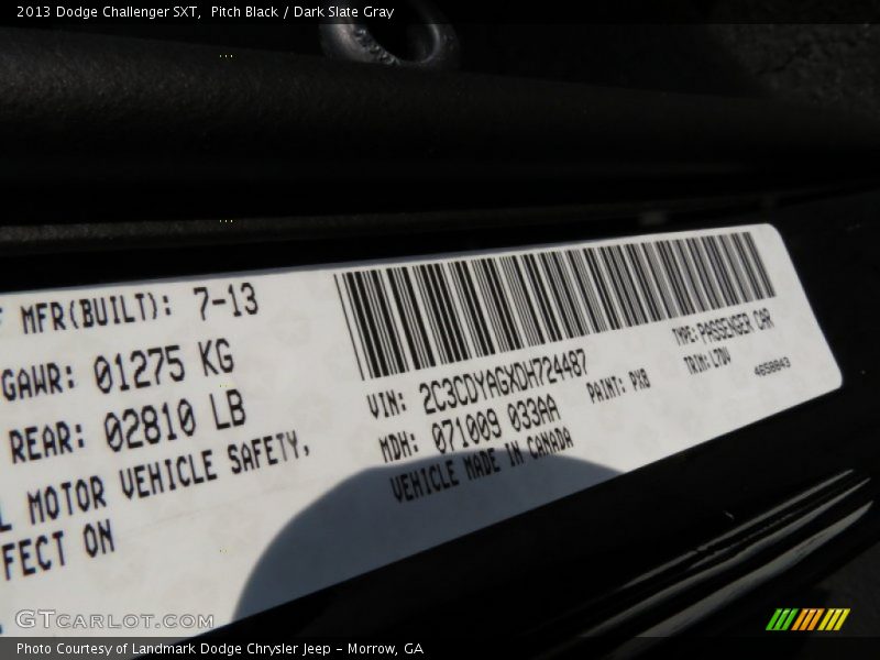 Pitch Black / Dark Slate Gray 2013 Dodge Challenger SXT
