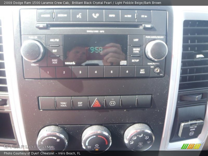 Brilliant Black Crystal Pearl / Light Pebble Beige/Bark Brown 2009 Dodge Ram 1500 Laramie Crew Cab