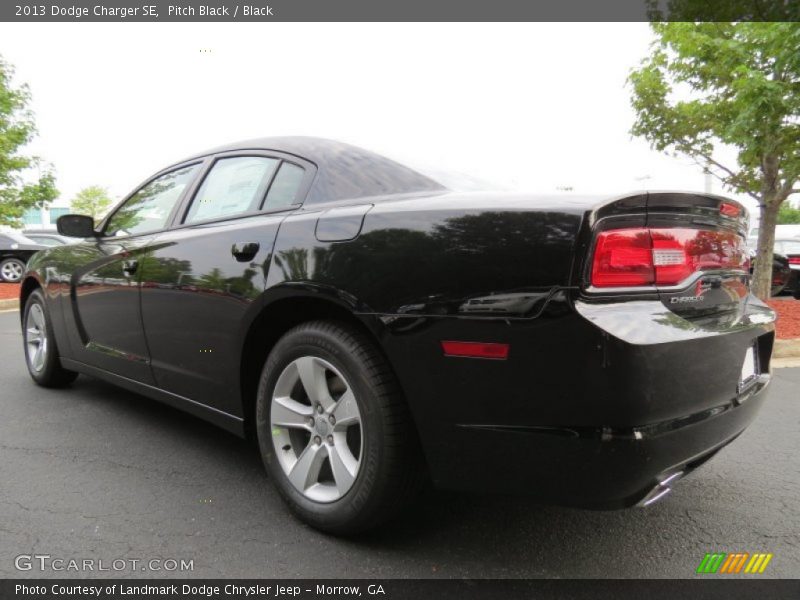 Pitch Black / Black 2013 Dodge Charger SE
