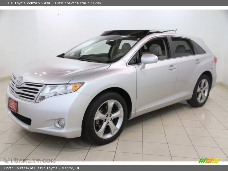 Classic Silver Metallic / Gray 2010 Toyota Venza V6 AWD