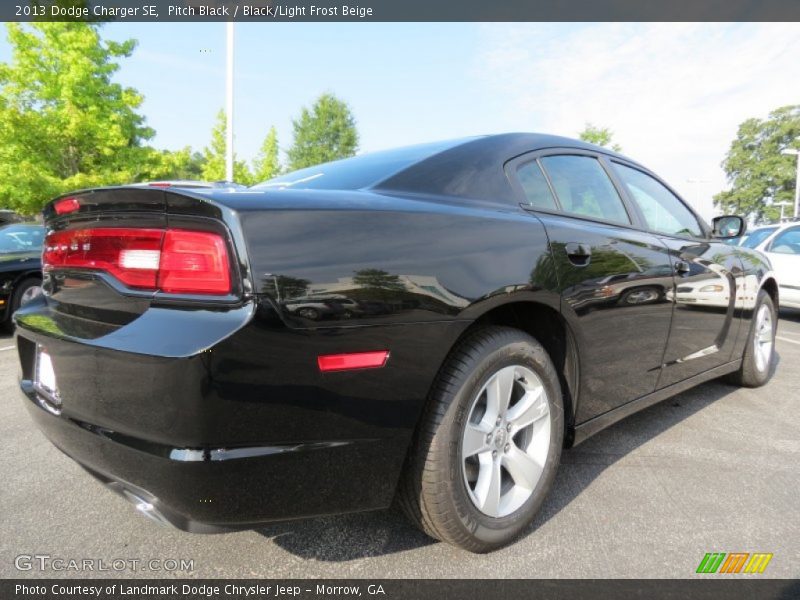 Pitch Black / Black/Light Frost Beige 2013 Dodge Charger SE