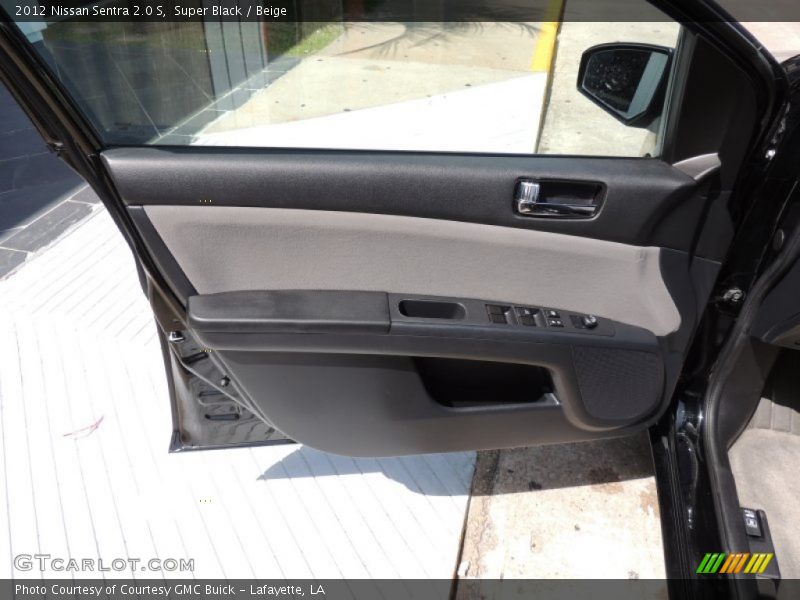 Super Black / Beige 2012 Nissan Sentra 2.0 S