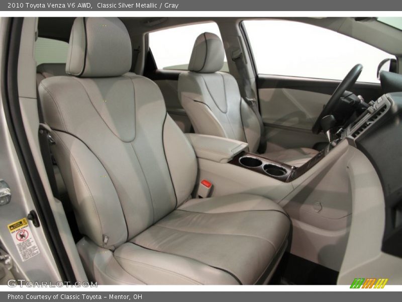Classic Silver Metallic / Gray 2010 Toyota Venza V6 AWD