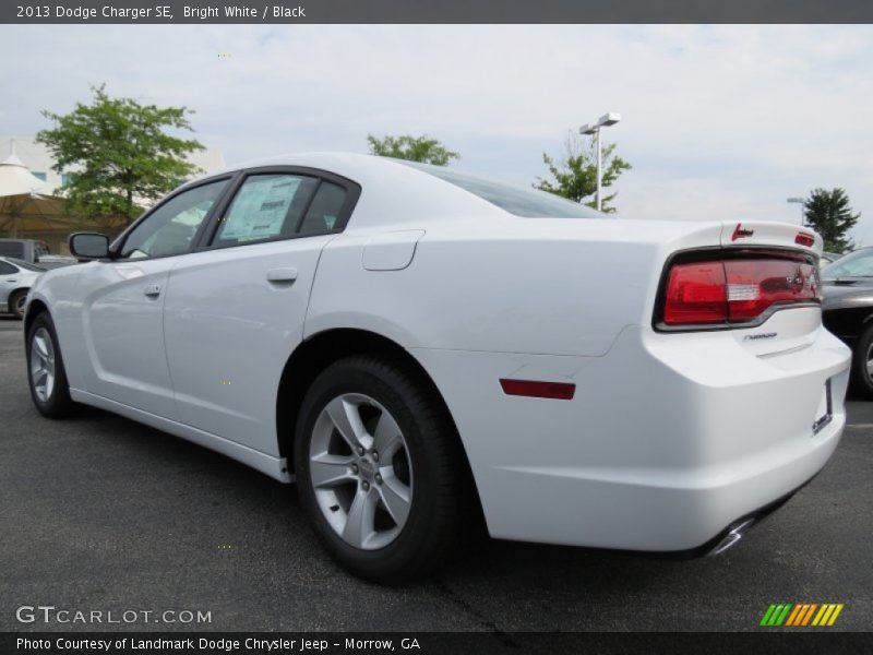 Bright White / Black 2013 Dodge Charger SE
