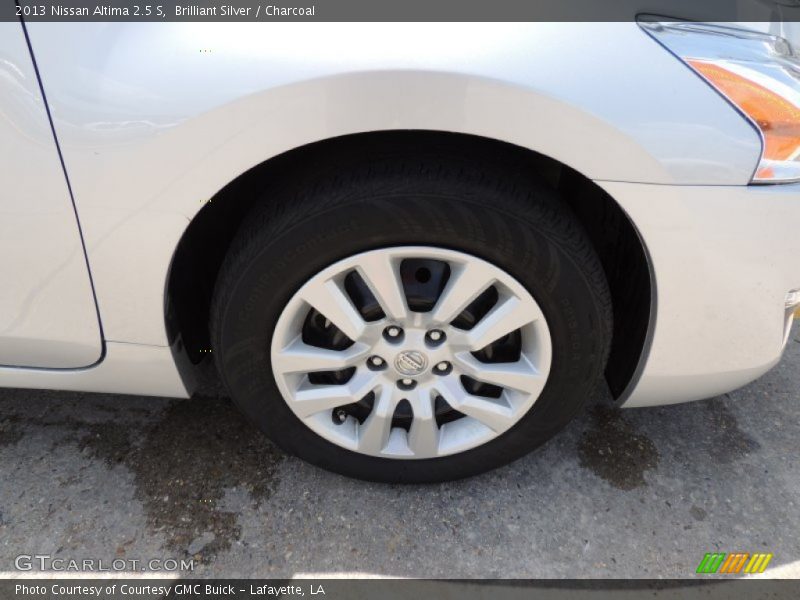 Brilliant Silver / Charcoal 2013 Nissan Altima 2.5 S