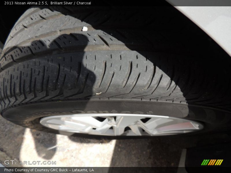 Brilliant Silver / Charcoal 2013 Nissan Altima 2.5 S