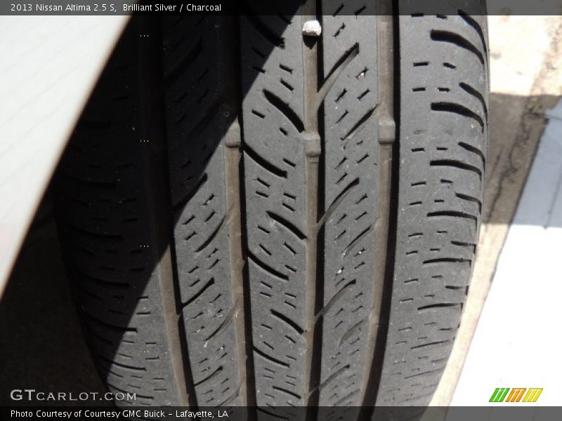 Brilliant Silver / Charcoal 2013 Nissan Altima 2.5 S