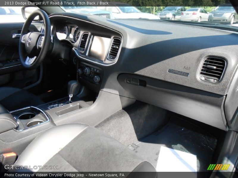 Pitch Black / Black 2013 Dodge Charger R/T Road & Track
