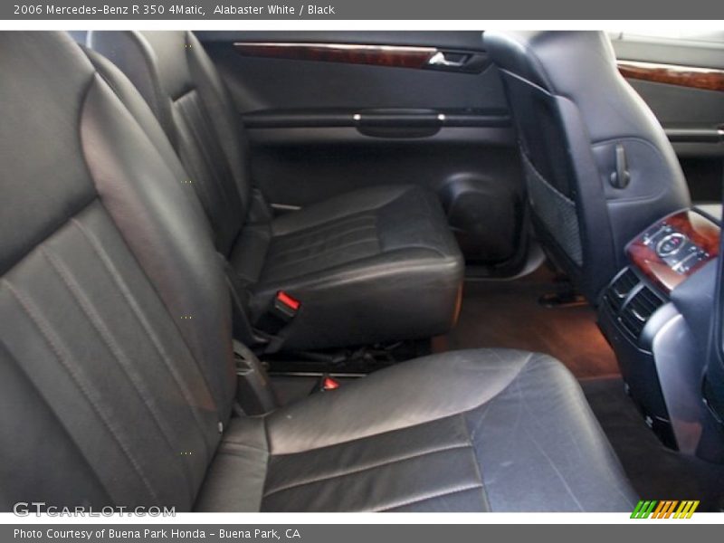 Alabaster White / Black 2006 Mercedes-Benz R 350 4Matic