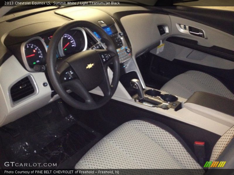 Summit White / Light Titanium/Jet Black 2013 Chevrolet Equinox LS