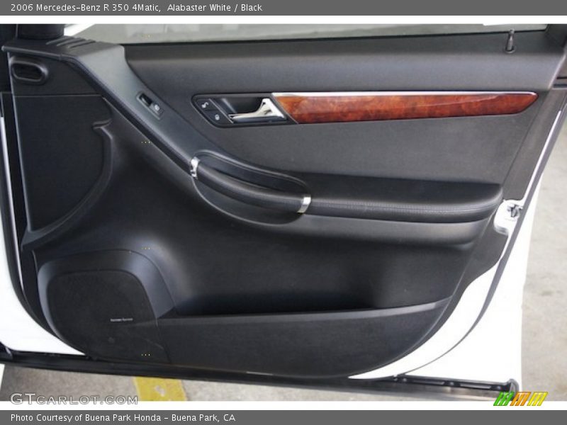 Alabaster White / Black 2006 Mercedes-Benz R 350 4Matic