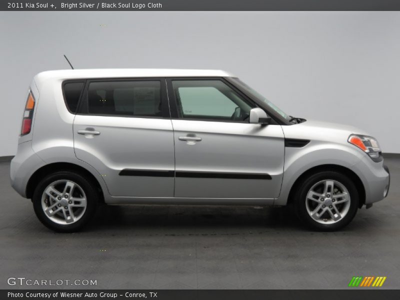 Bright Silver / Black Soul Logo Cloth 2011 Kia Soul +