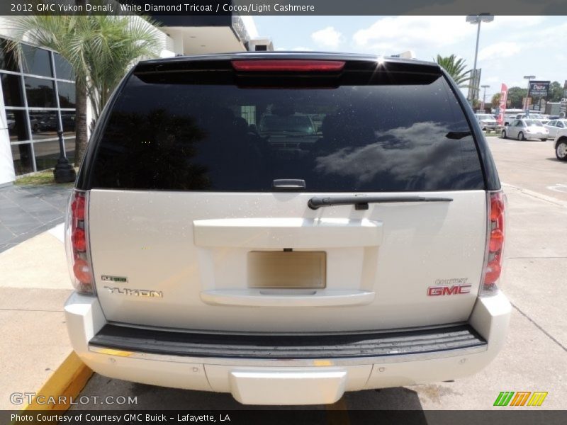 White Diamond Tricoat / Cocoa/Light Cashmere 2012 GMC Yukon Denali