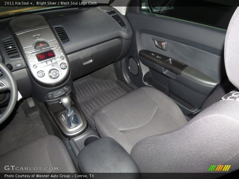 Bright Silver / Black Soul Logo Cloth 2011 Kia Soul +