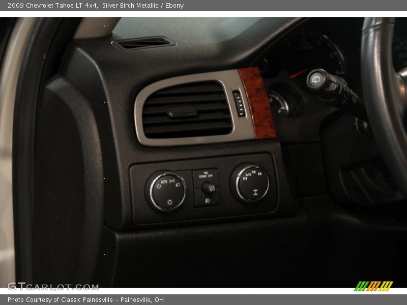 Silver Birch Metallic / Ebony 2009 Chevrolet Tahoe LT 4x4